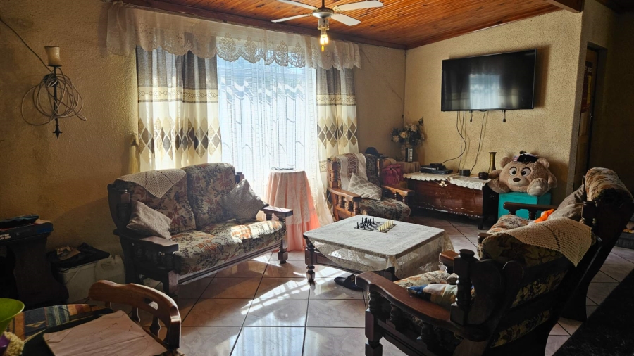 3 Bedroom Property for Sale in Rosedale Western Cape